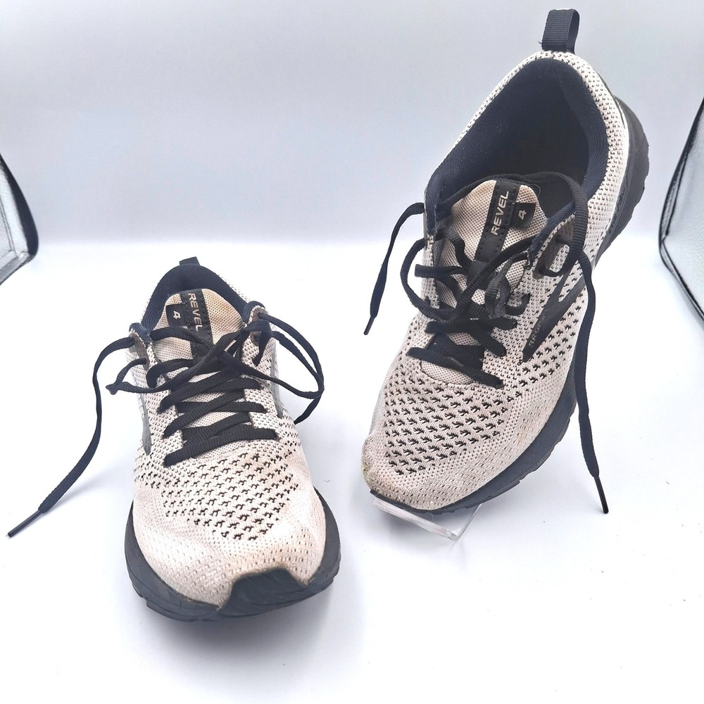 Brooks Revel 4 Running Shoes Women 8.5 White Black Knit 1203371B121